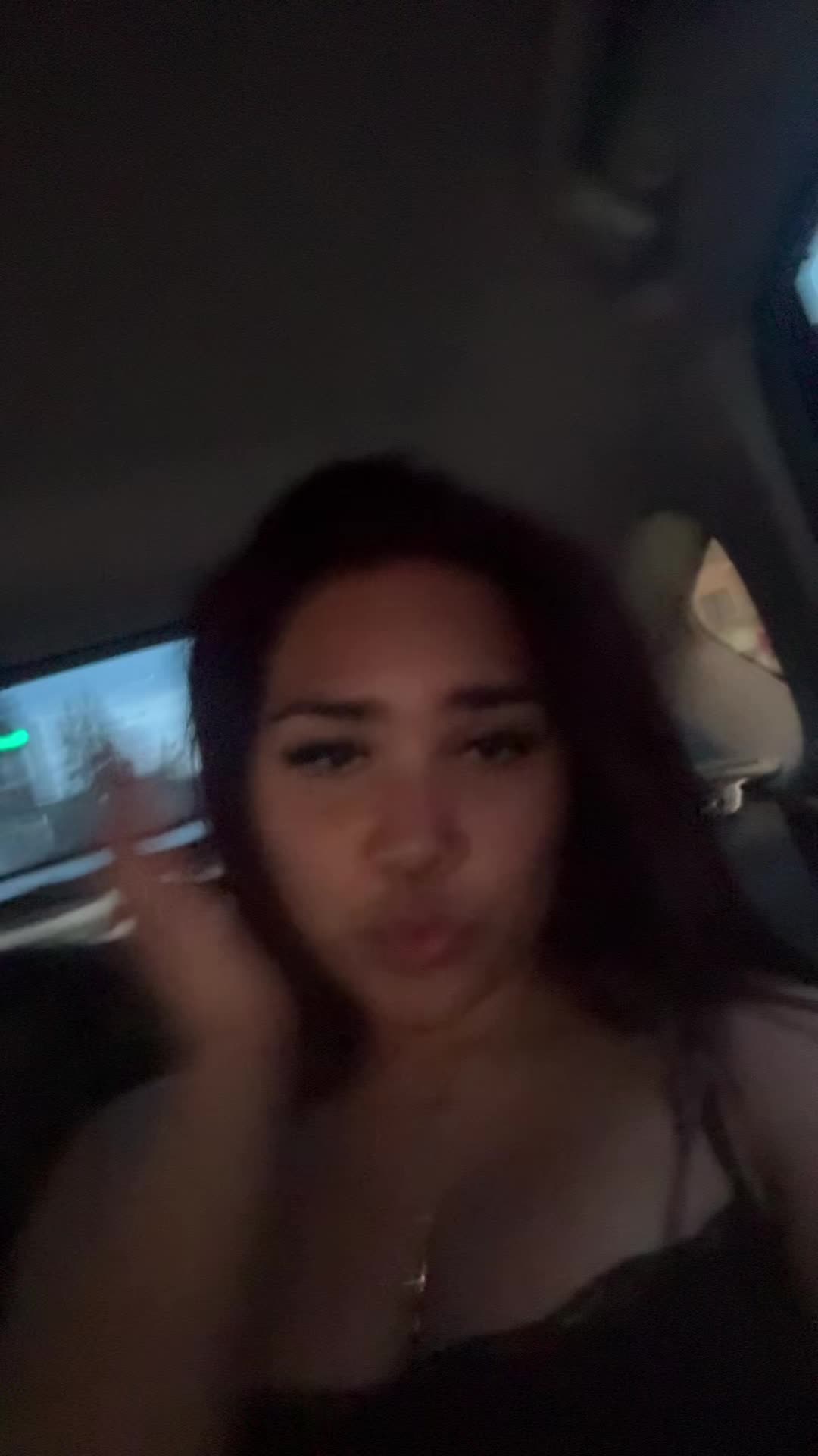@hoyouisathot
