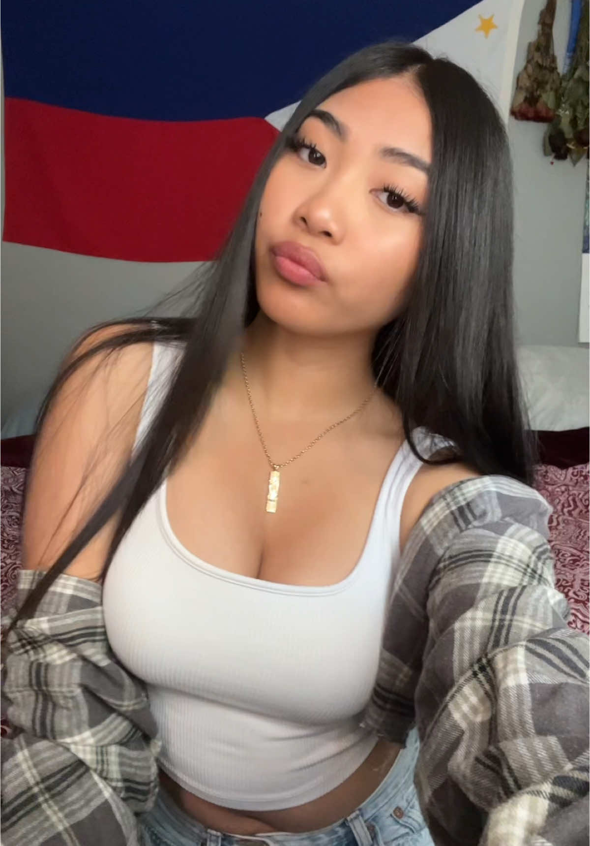 @Isntjarine