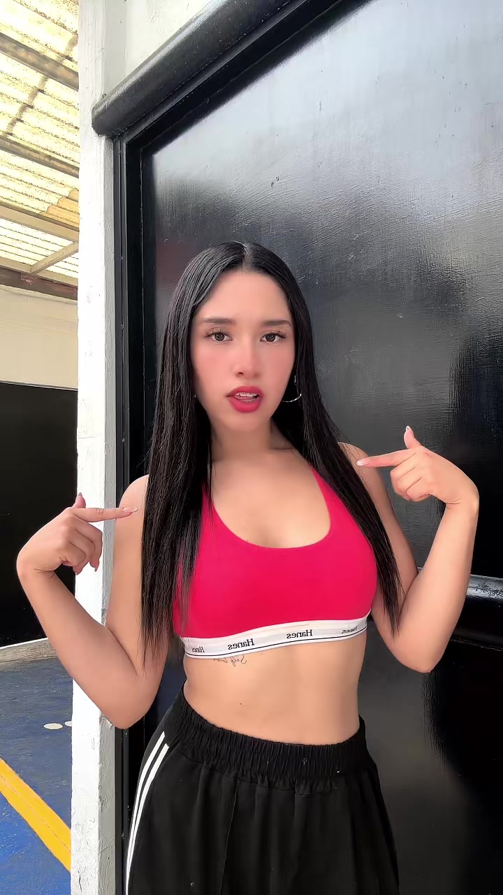 @Itzel_ledomx