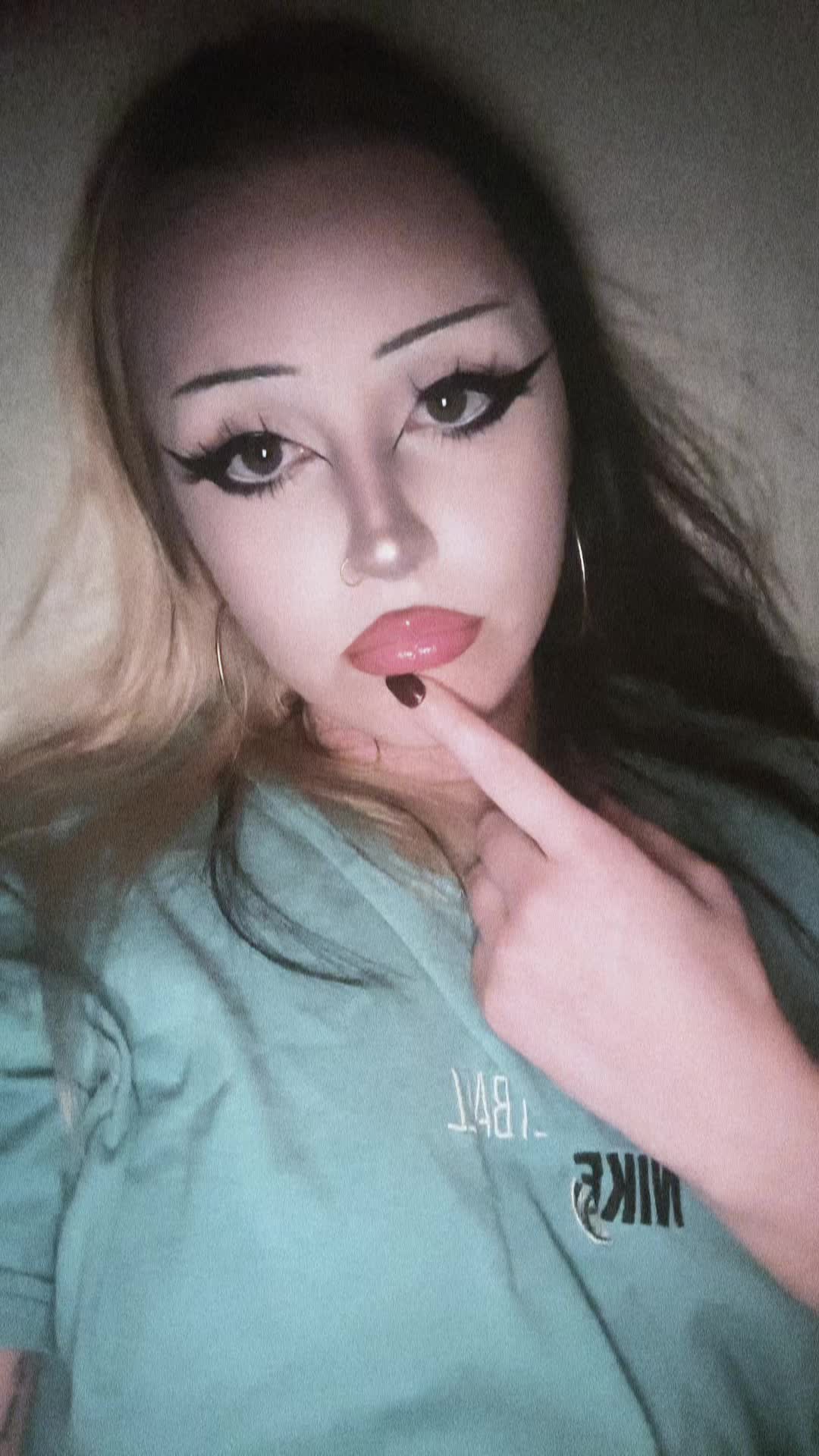 @Crybaby🧚🏼♀️