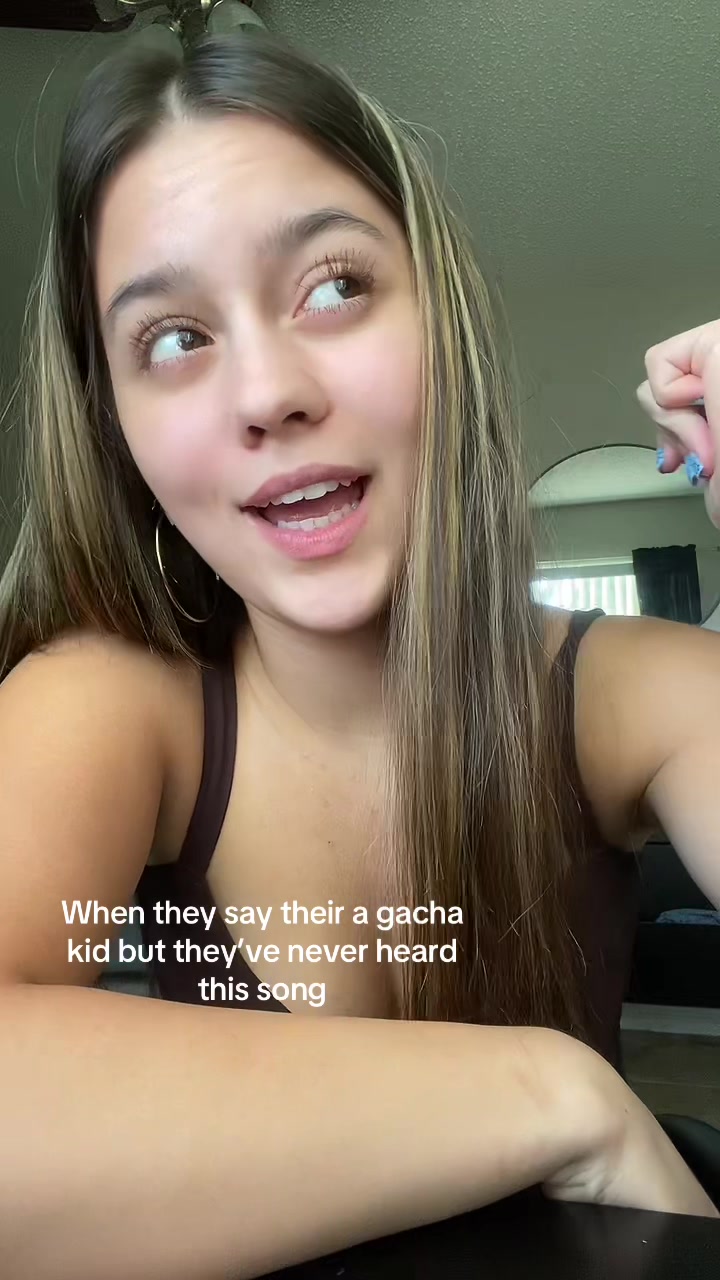 @elliediditagain