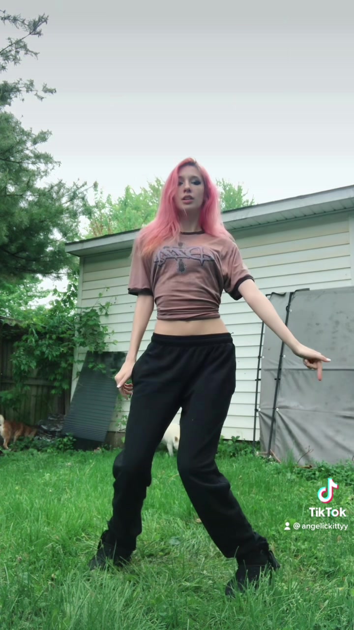 @Zoe Little 🤍ྀི🪽 ⋆✴︎˚｡⋆