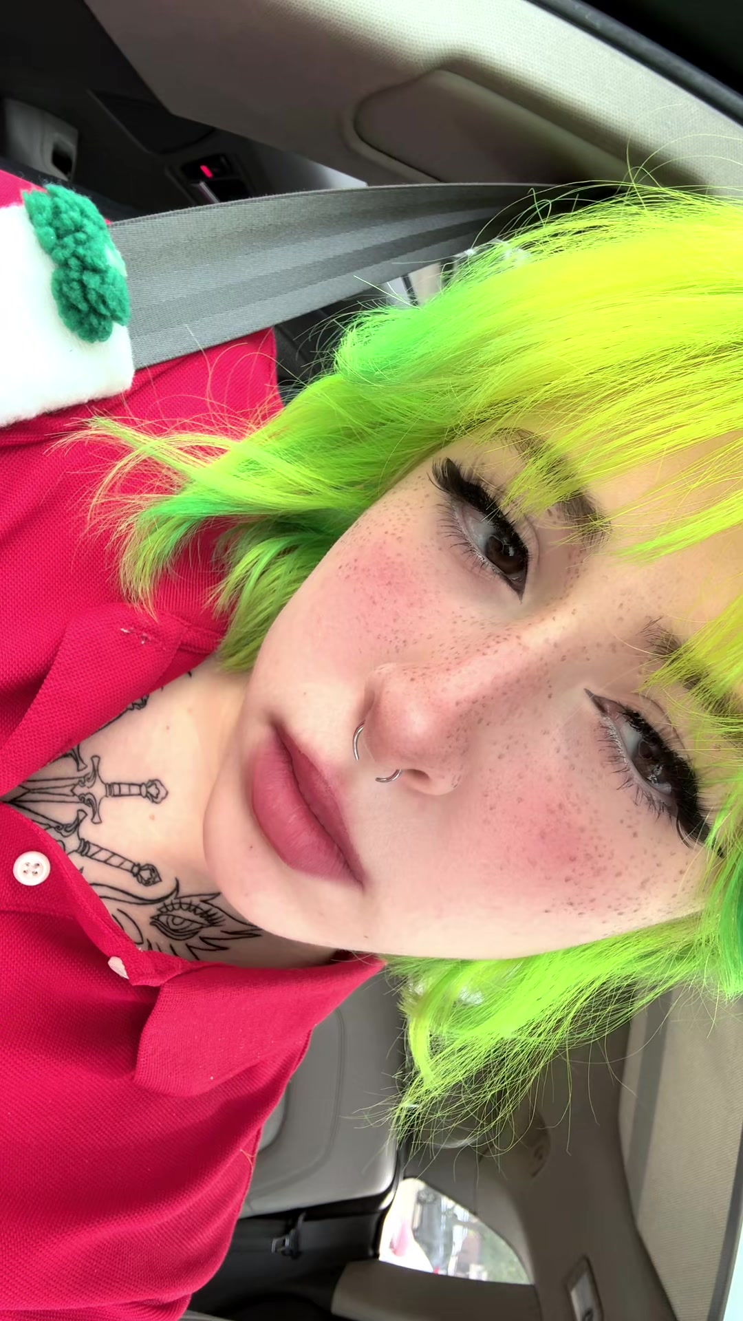 @impineapplegg