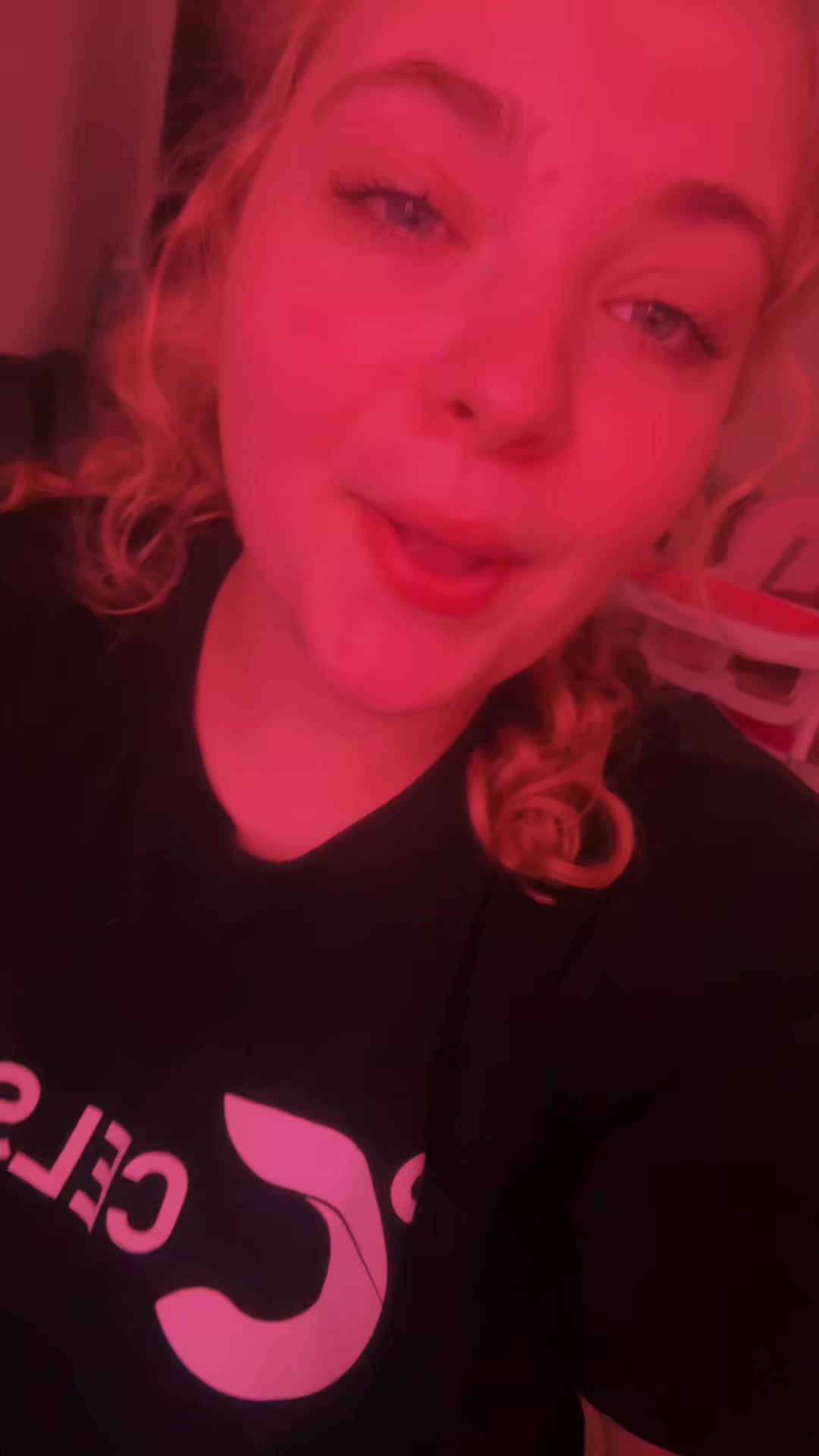 @Megan~Marie