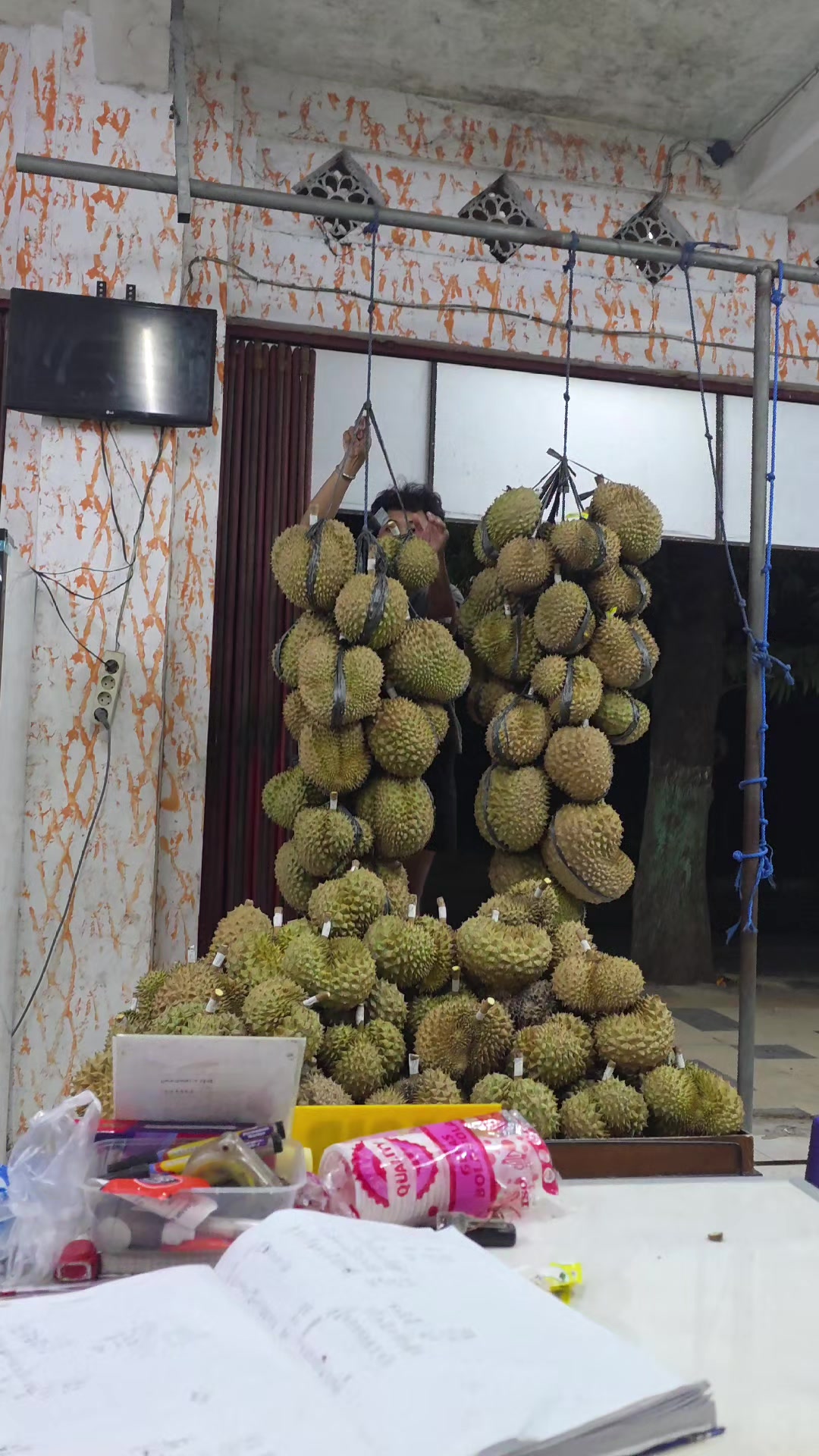 @Kenzhi Durian Tuban