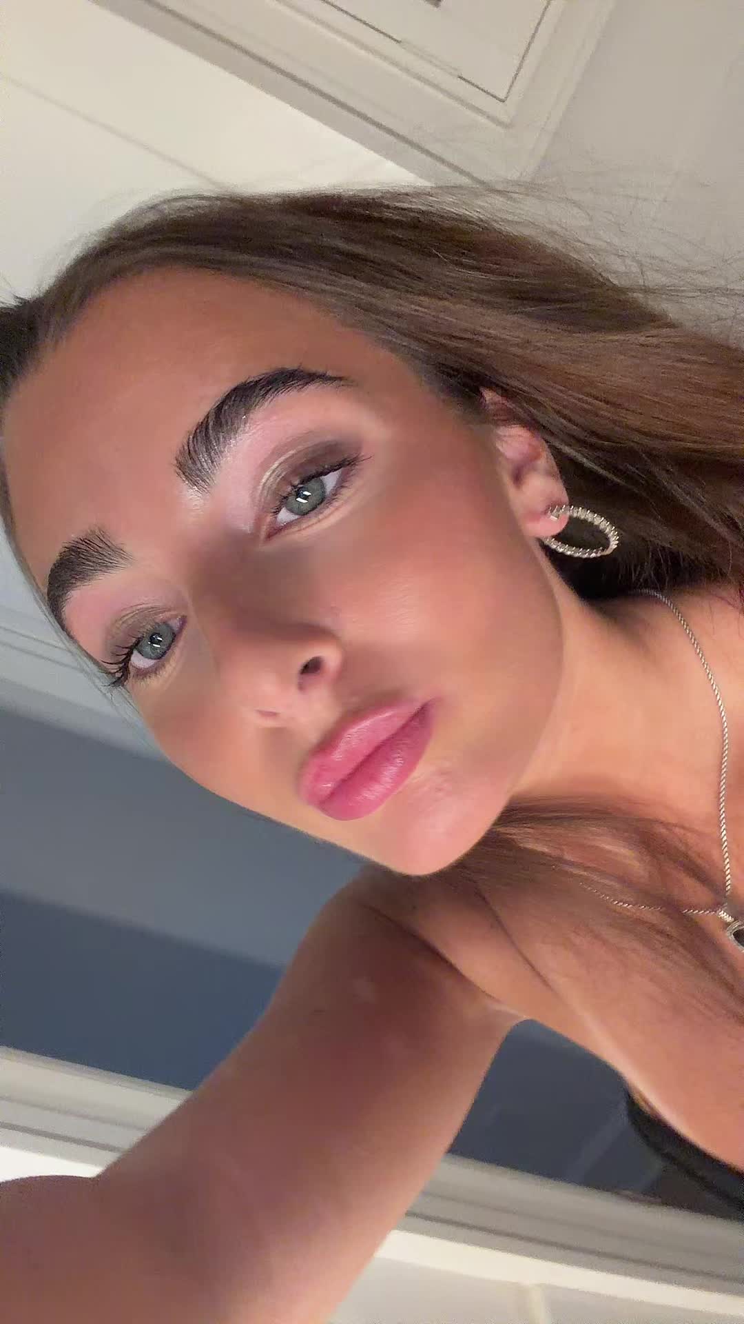 @ellaaaa