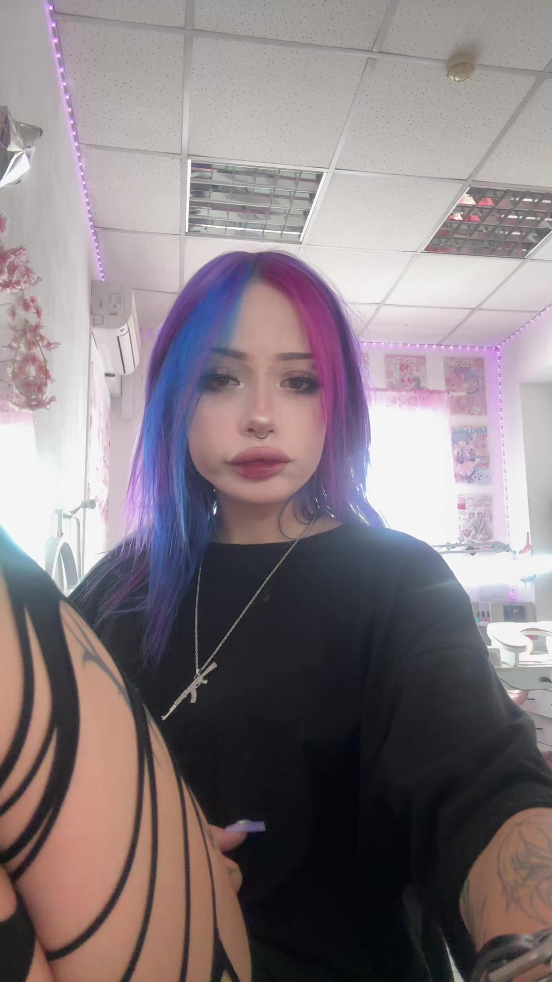 @exumi
