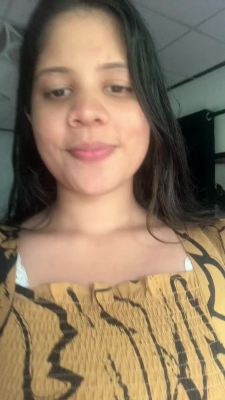 @_yashu_