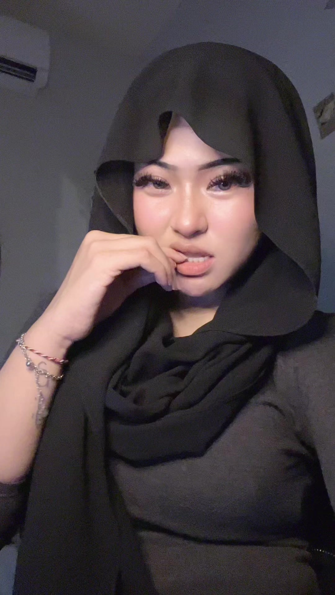 @𝓝anas 𝓐sem.