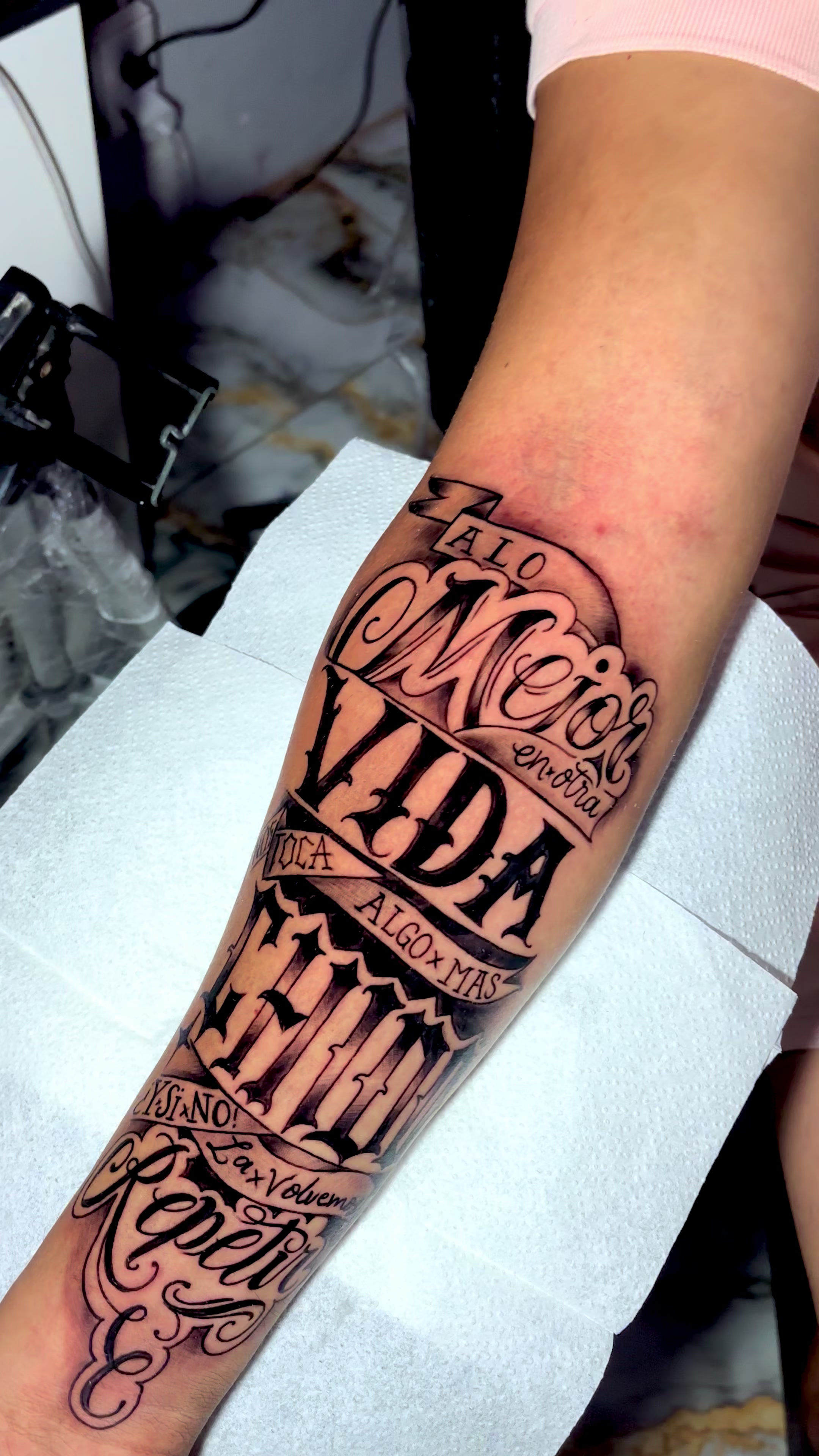 @Jona Tattoo