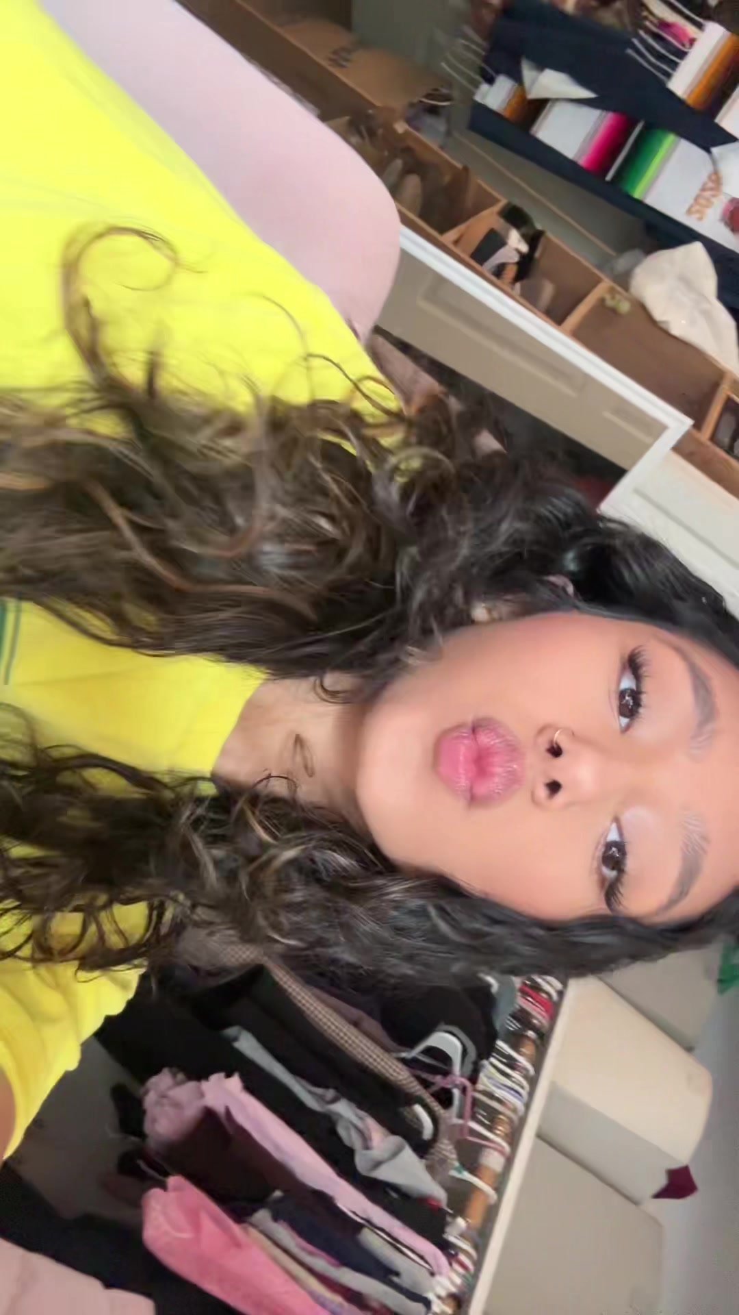 @Lay