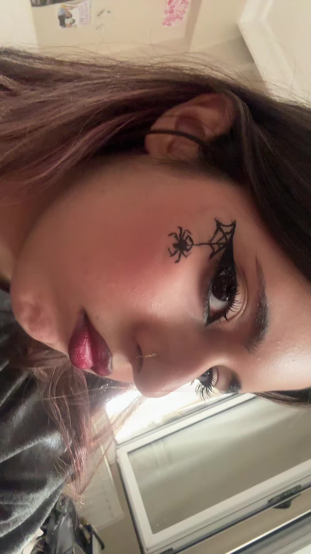 @Loe✨