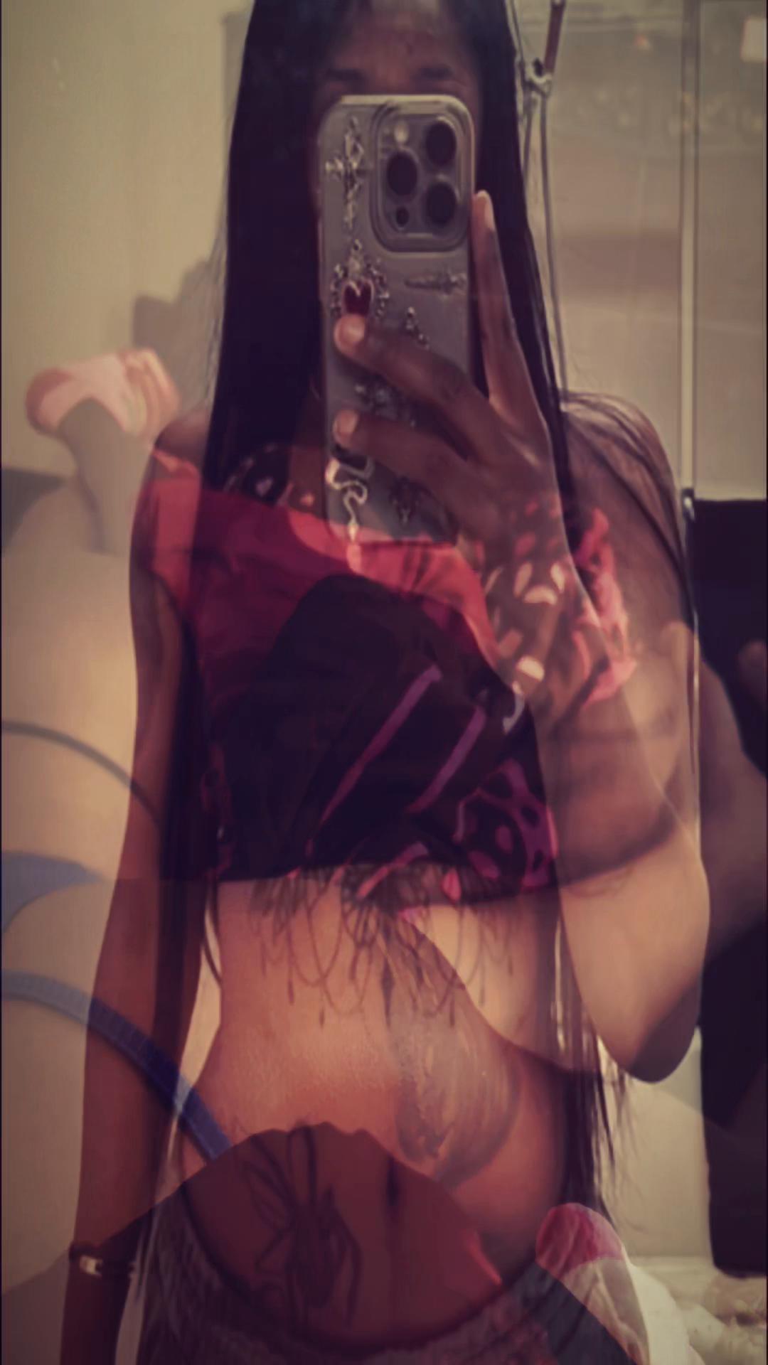 @kaylieecat