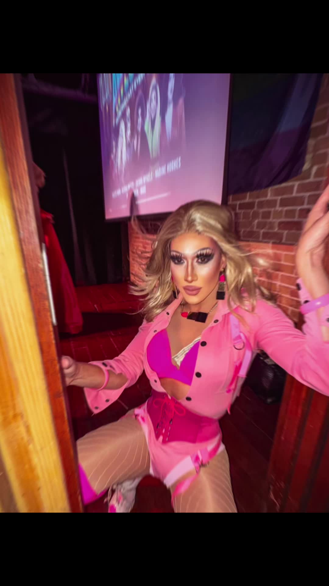 @vyletteward