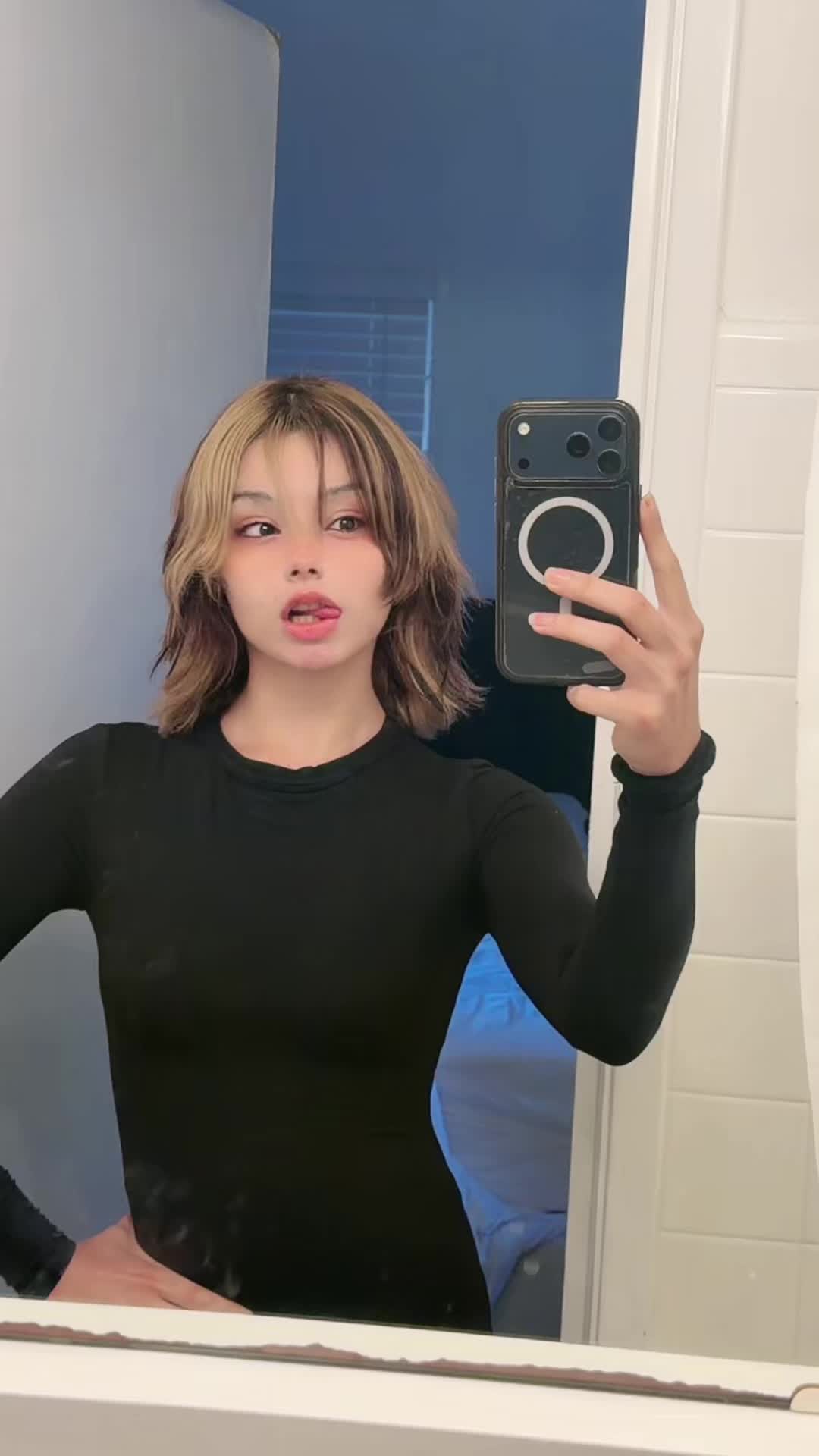@BUNNY_ASHEES