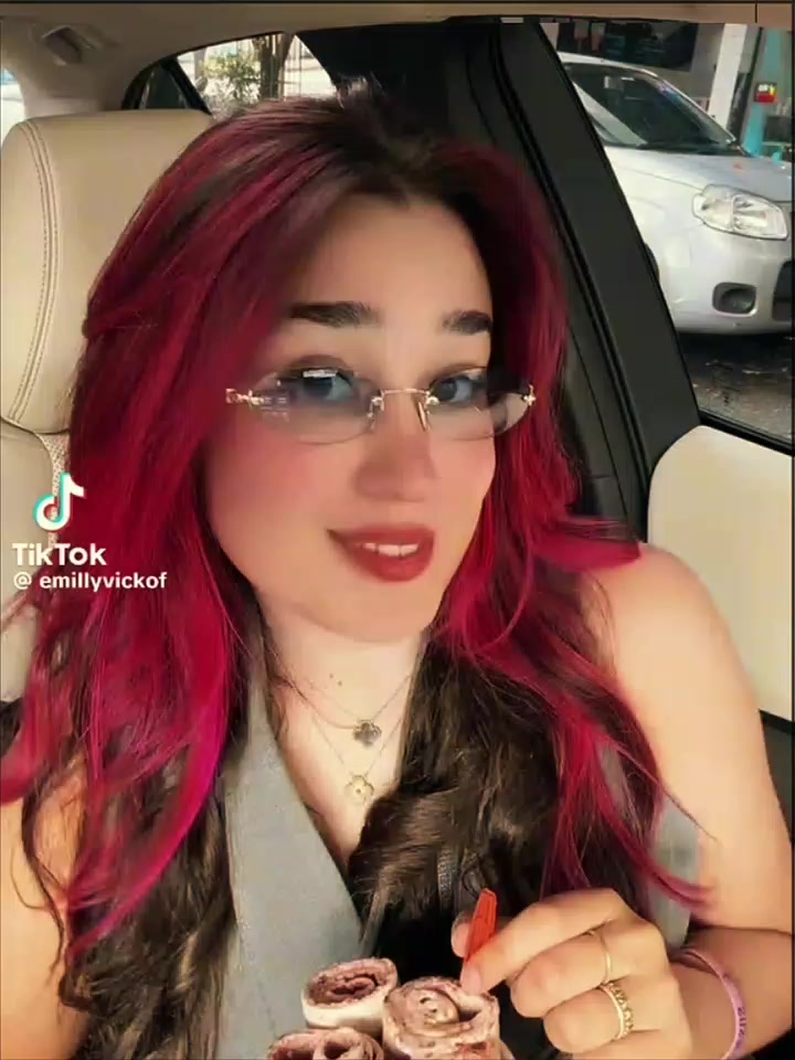 @Emily vit&oacute;ria 🩷🩷🩷