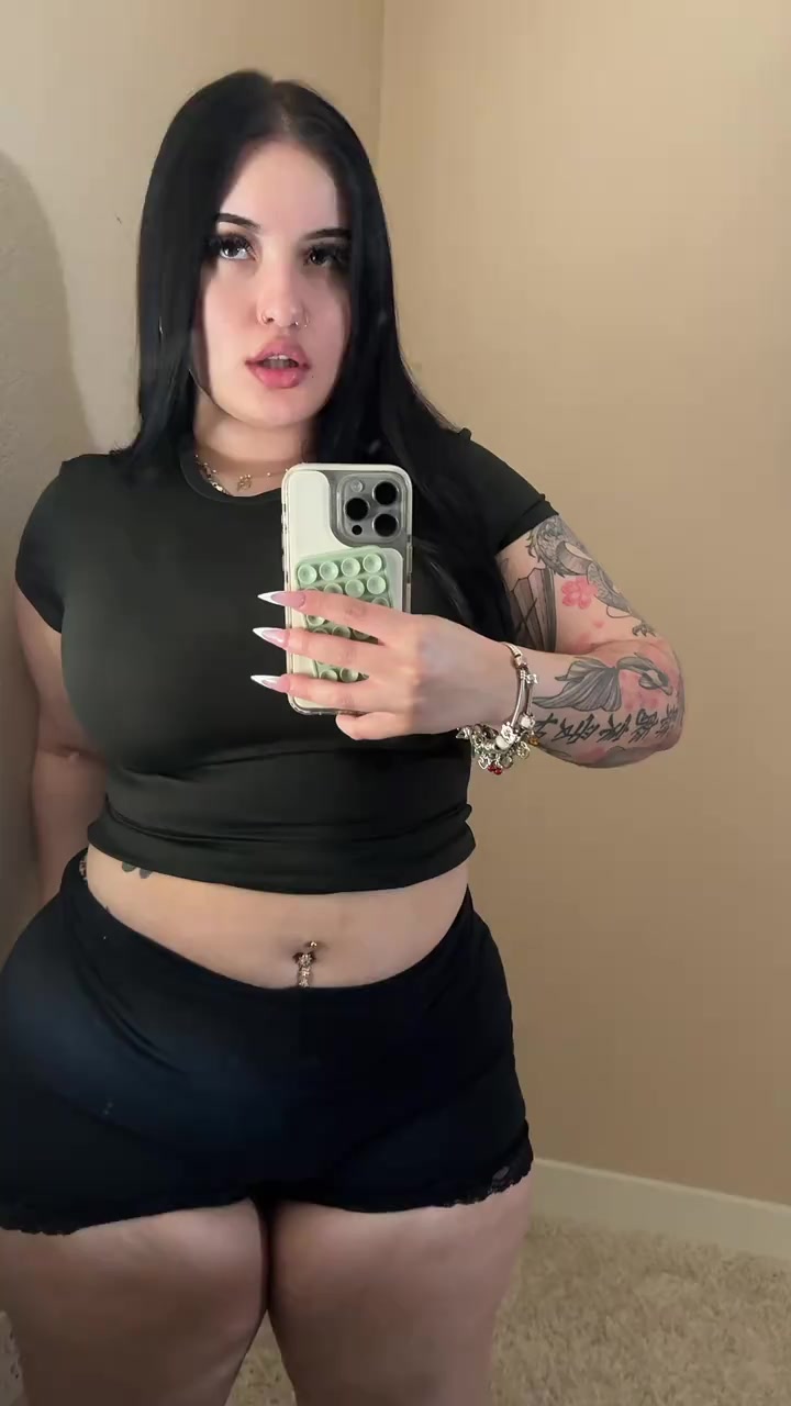 @CurveGirls