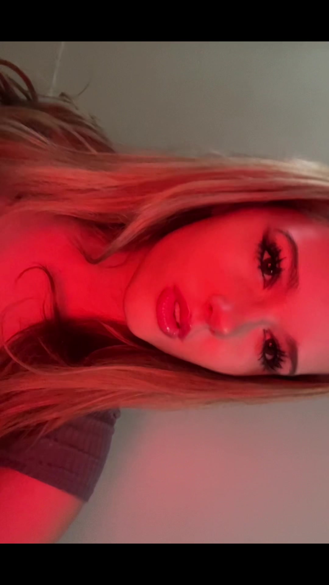 @laurabb