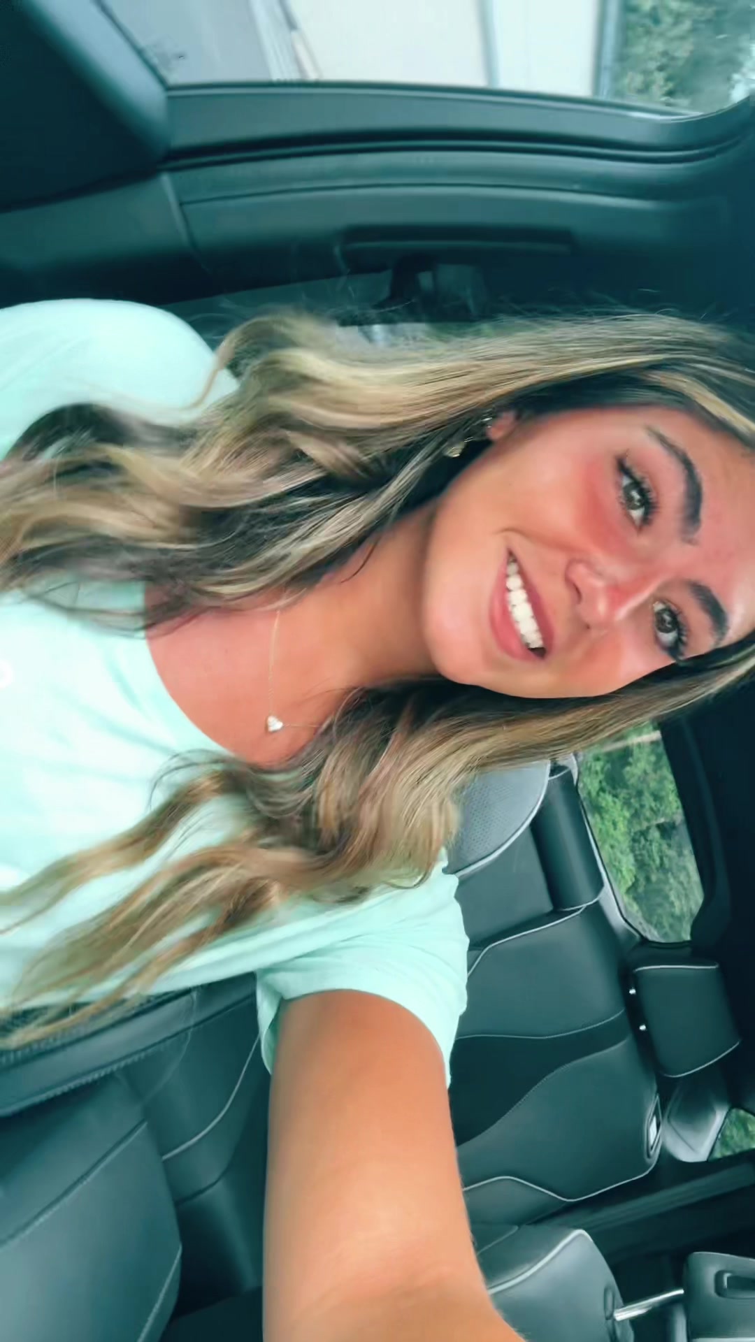 @Isabella