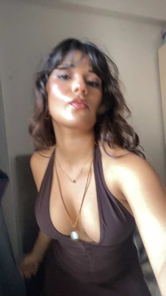 @urfavbrunette ★
