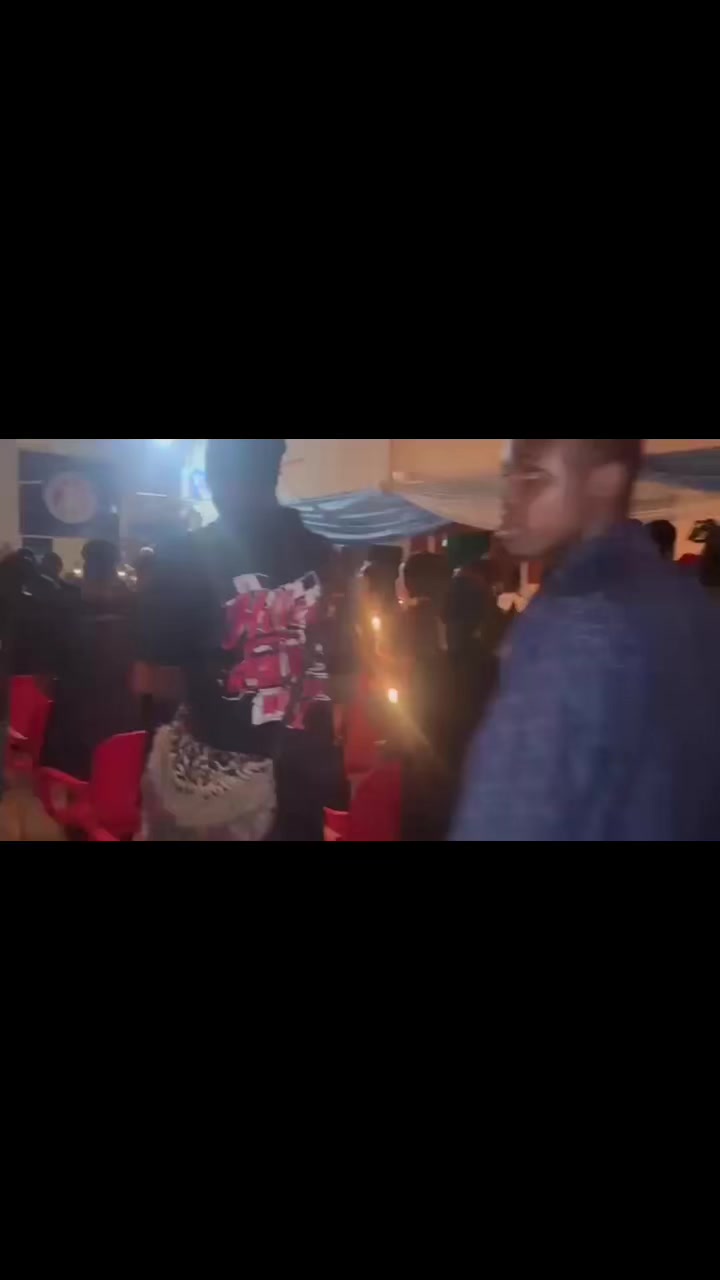 @tinnyone_