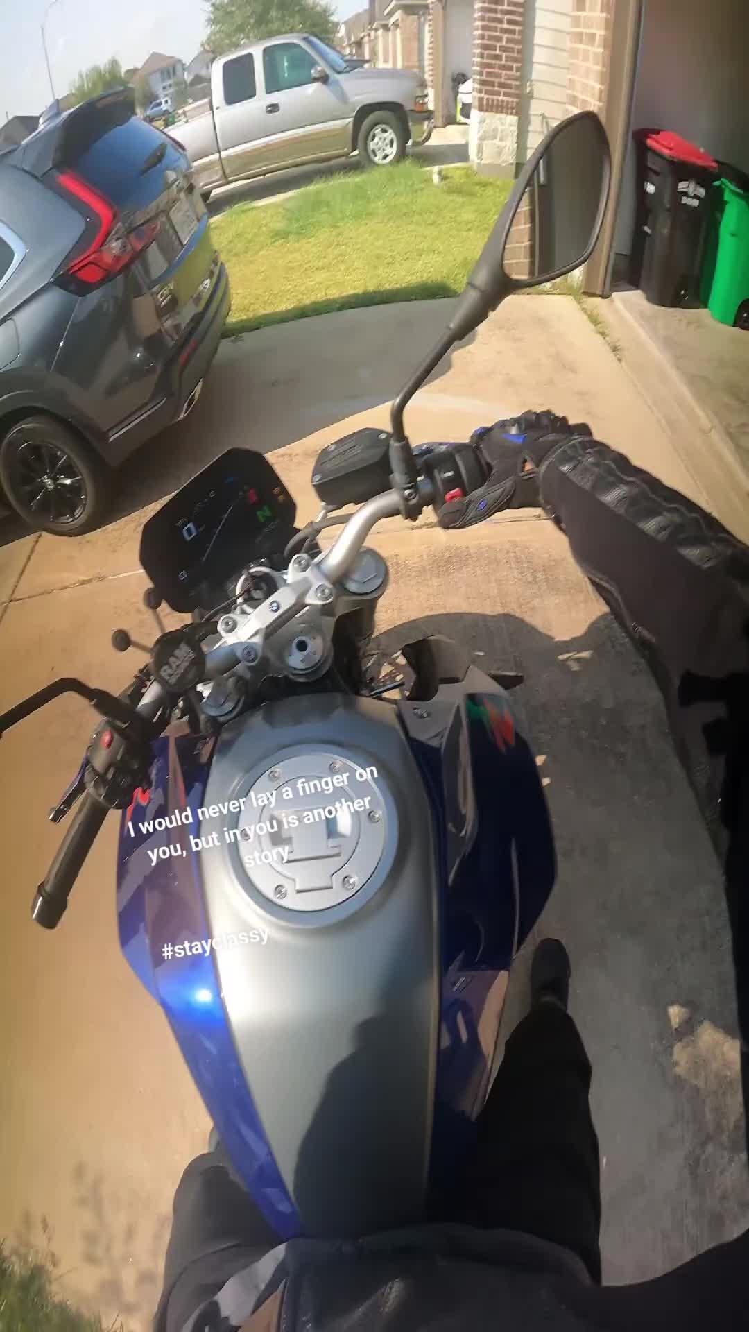 @Lakeshore Biker
