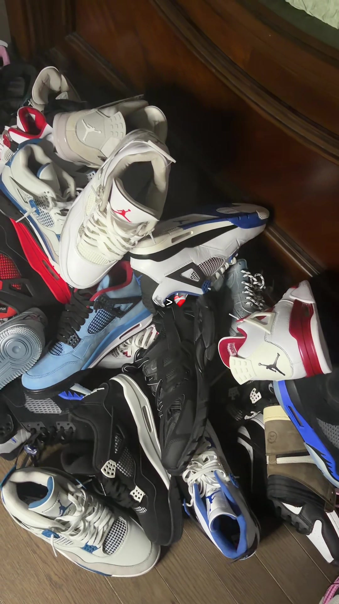 @SneakerFever