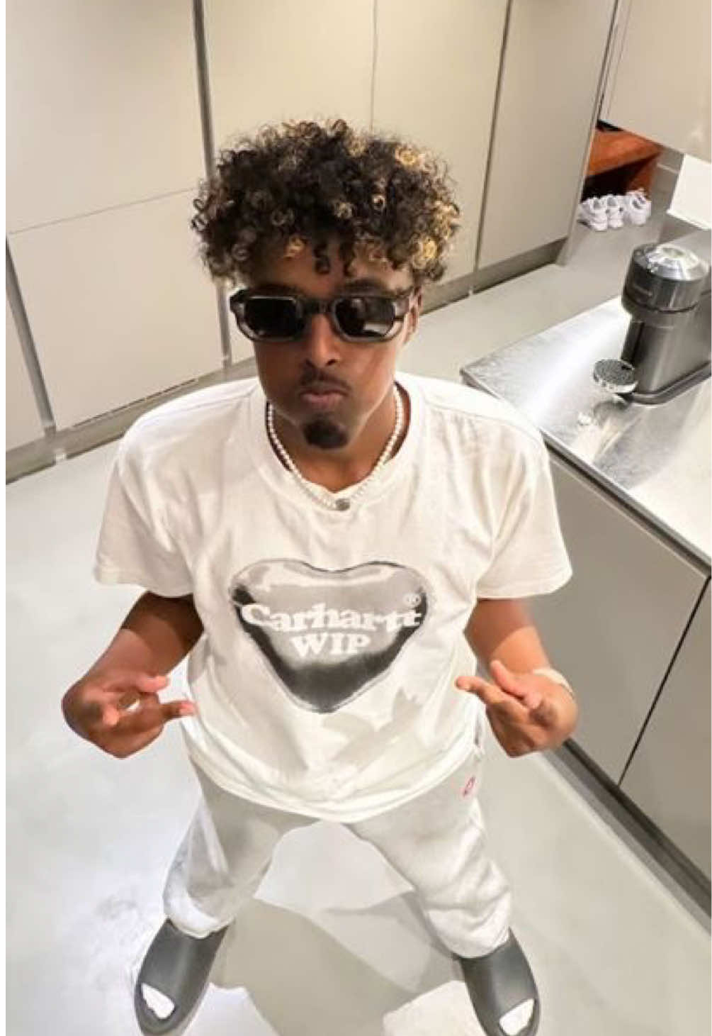 @𝐂𝐡𝐚𝐫𝐥𝐢