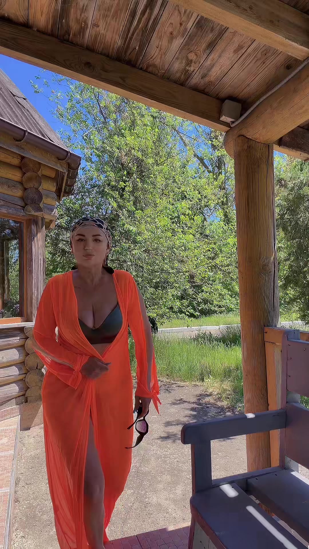 @elena.na.vibe