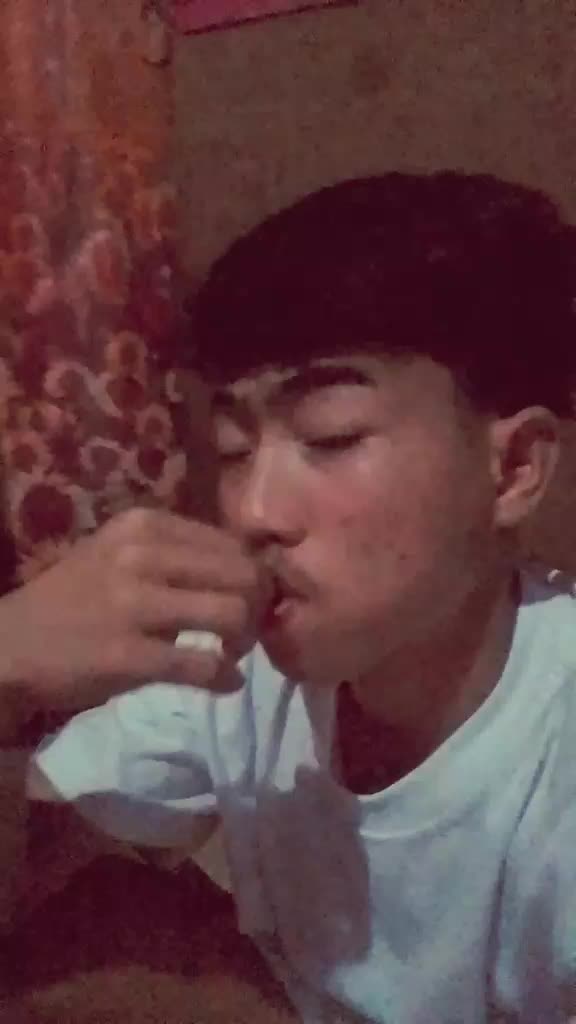 @ʀ.