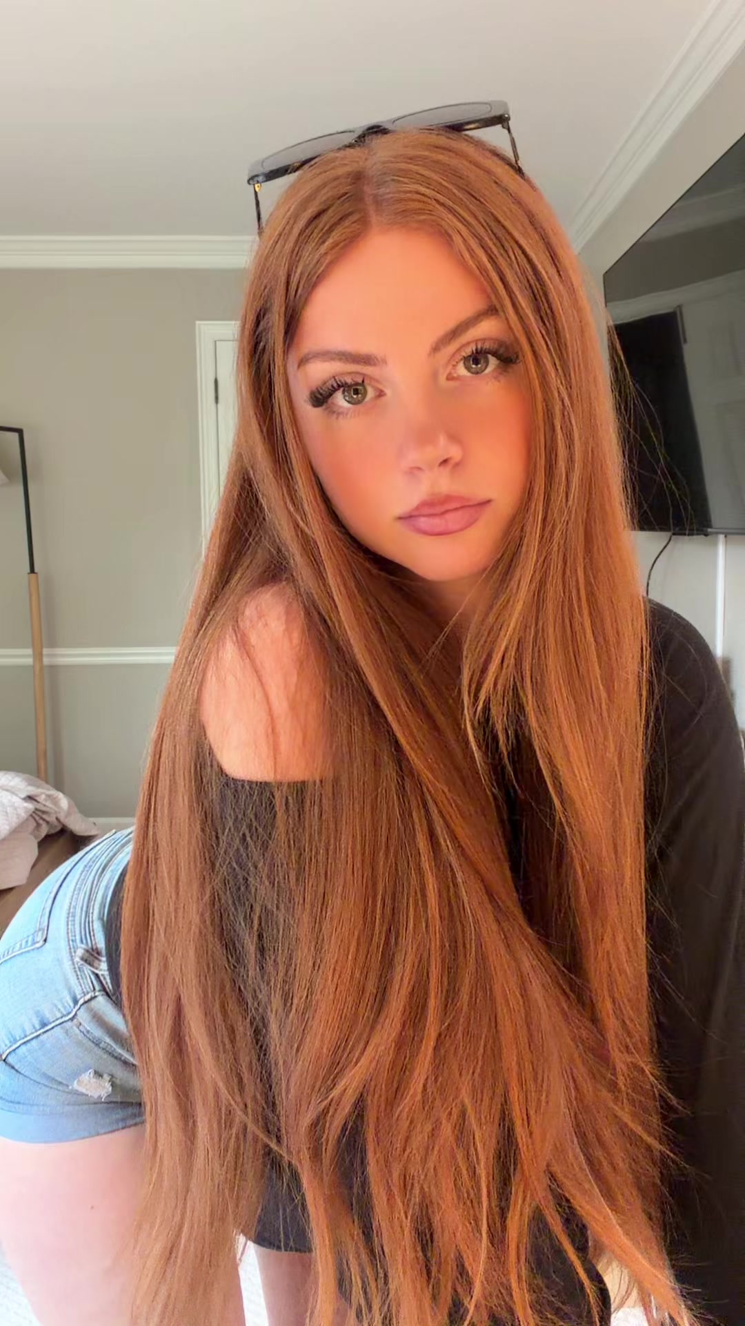 @Cristina Carmella