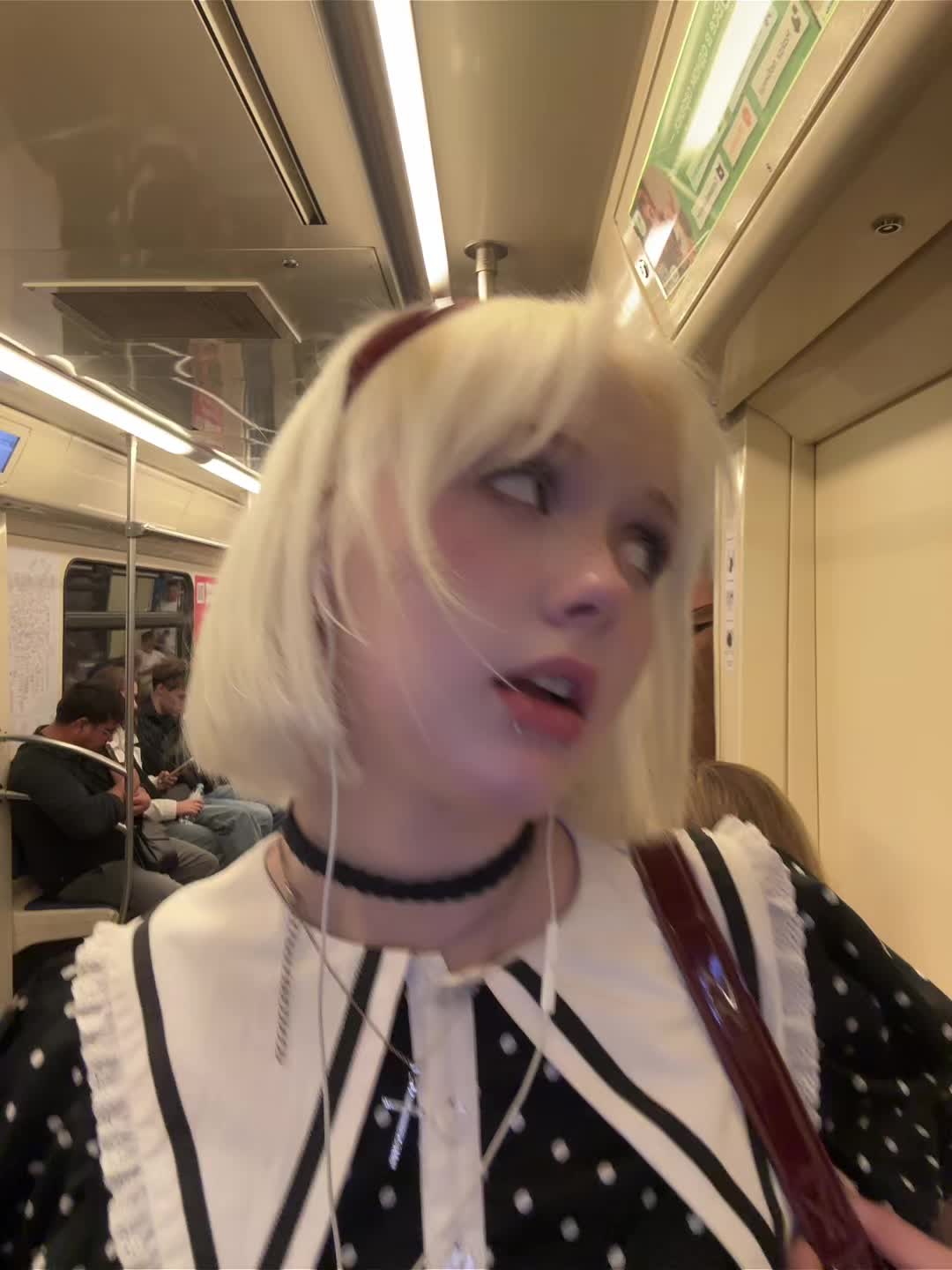 @эллчка мивчи🐰