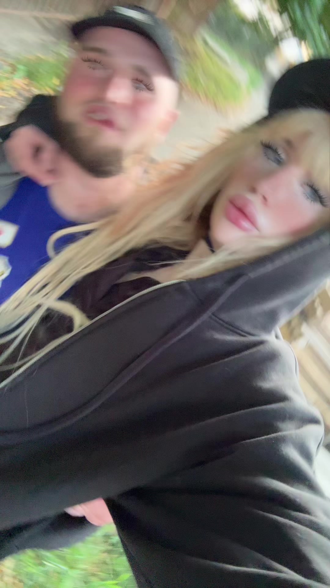 @AlisaXO