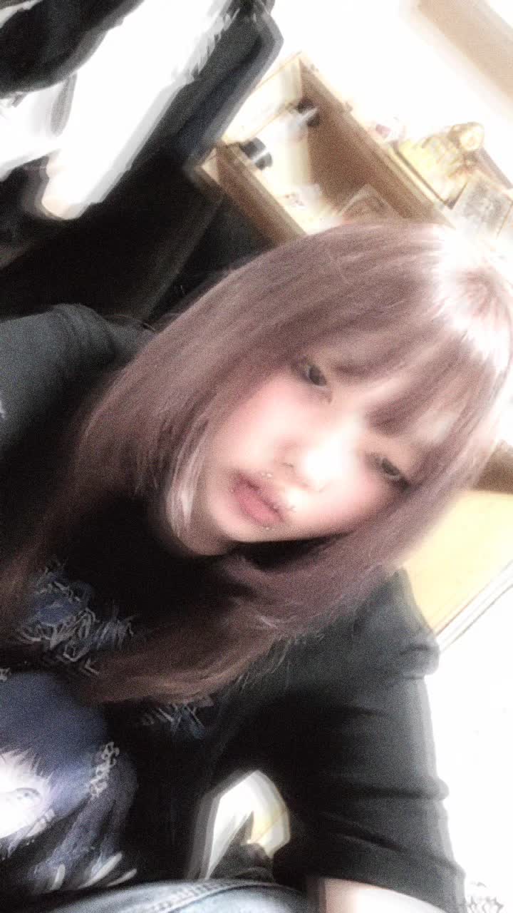 @みゅ ︎︎です . 🗑