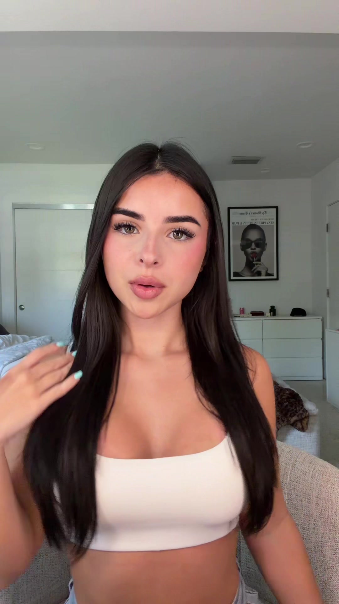 @vickyguez