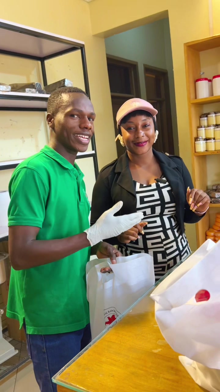 @BOTANICAL RAW MATERIALS UG