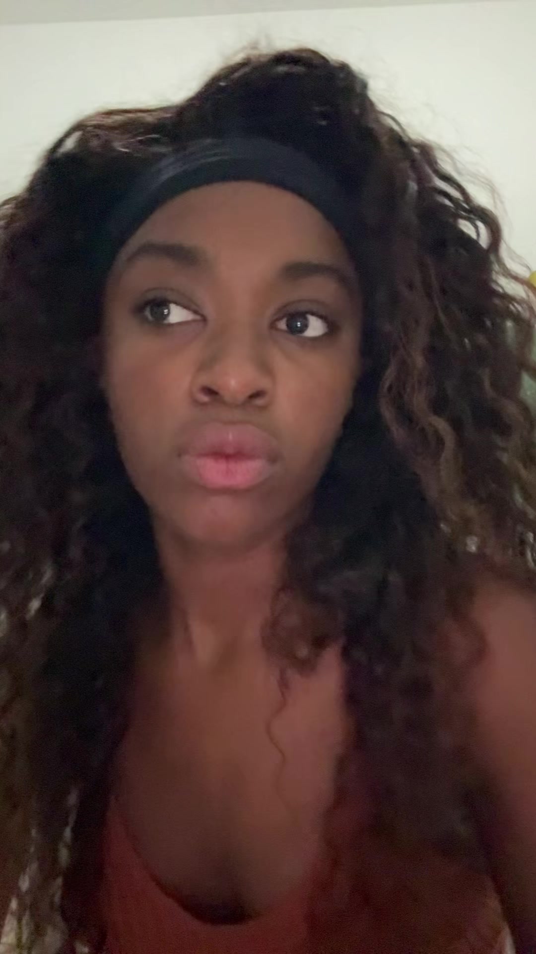 @Nikolly👸🏿