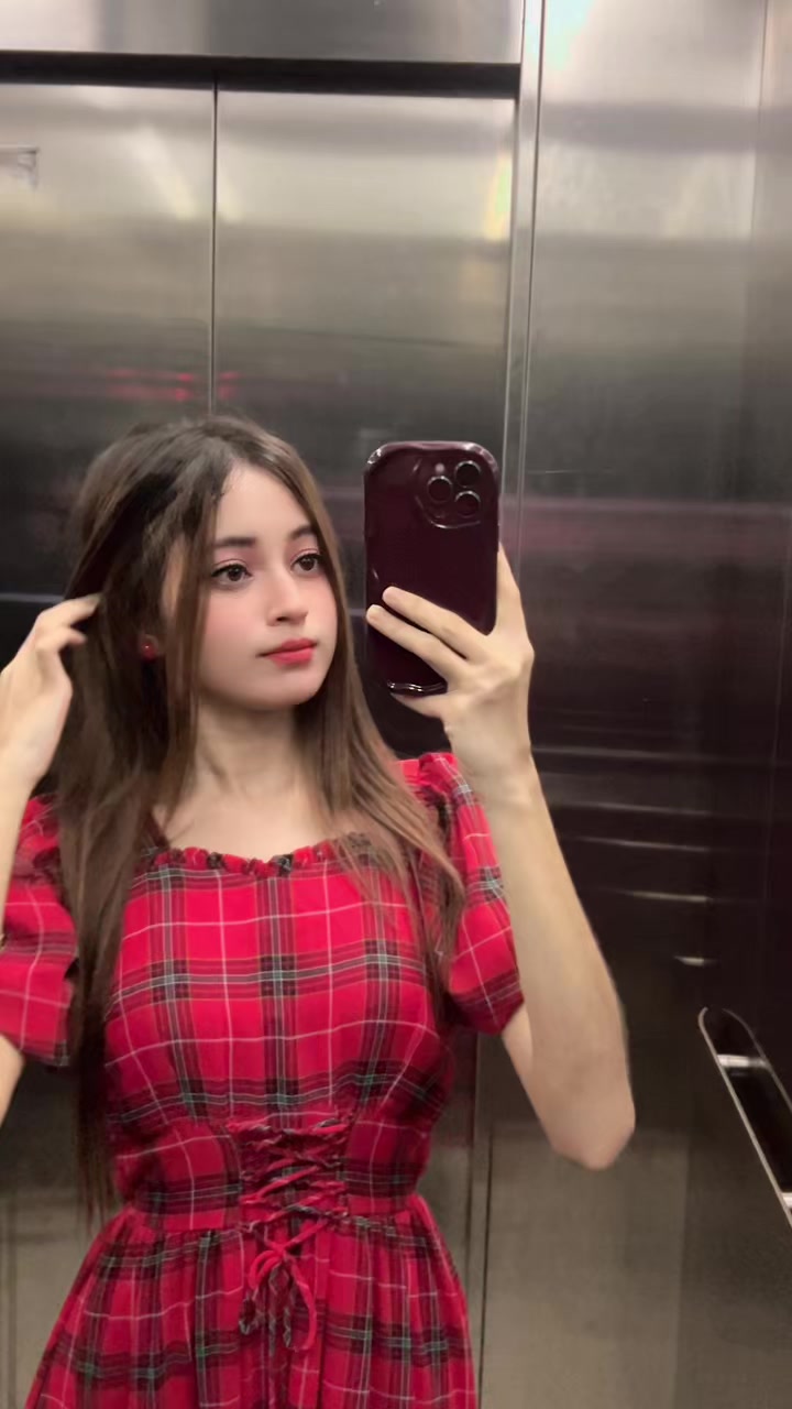 @🧚♀️✨-RI CH I -✨🧚♀️