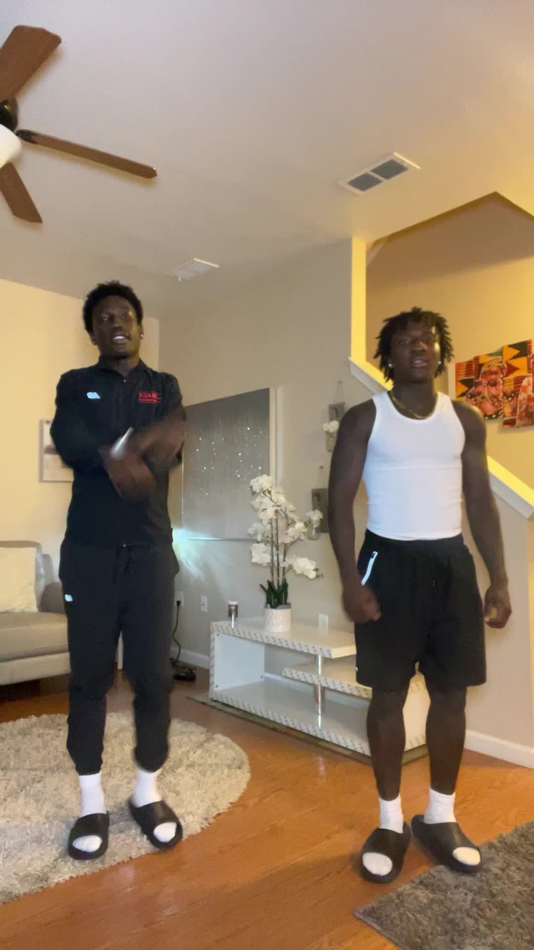 @J4🕺🏾.