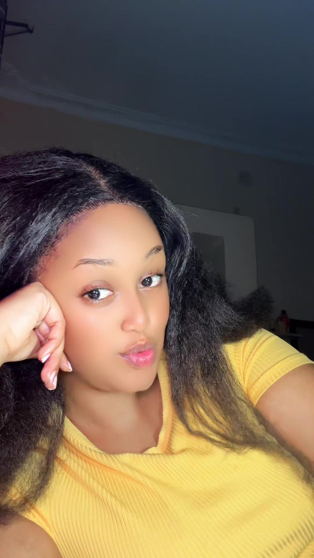 @🇷🇼moniafleur1🇧🇮