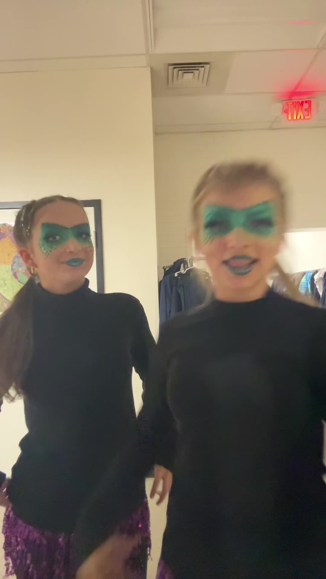 @nadhia