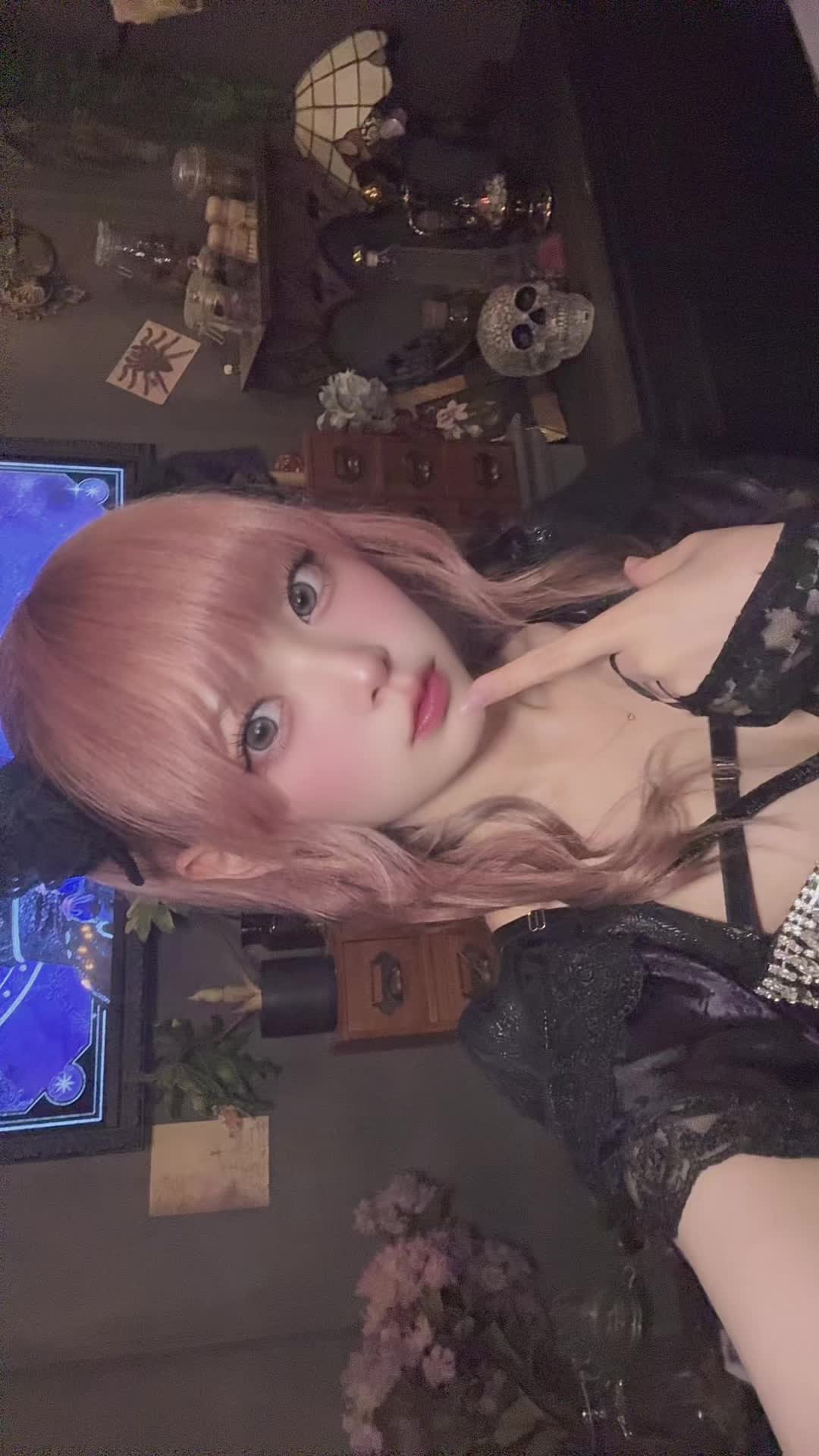 @おじぎ ねね