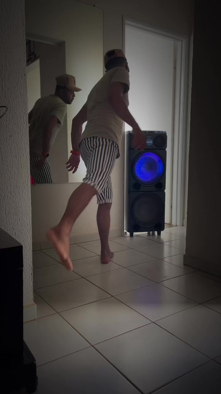 @Van_Hits