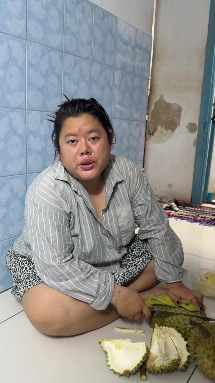 @Sreysros Susi ( អា ស៊ូសុី )