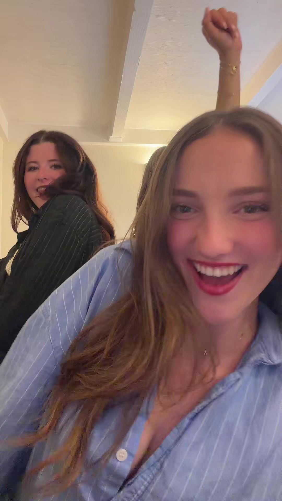 @lu