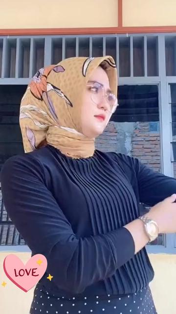 @Putri tunggal