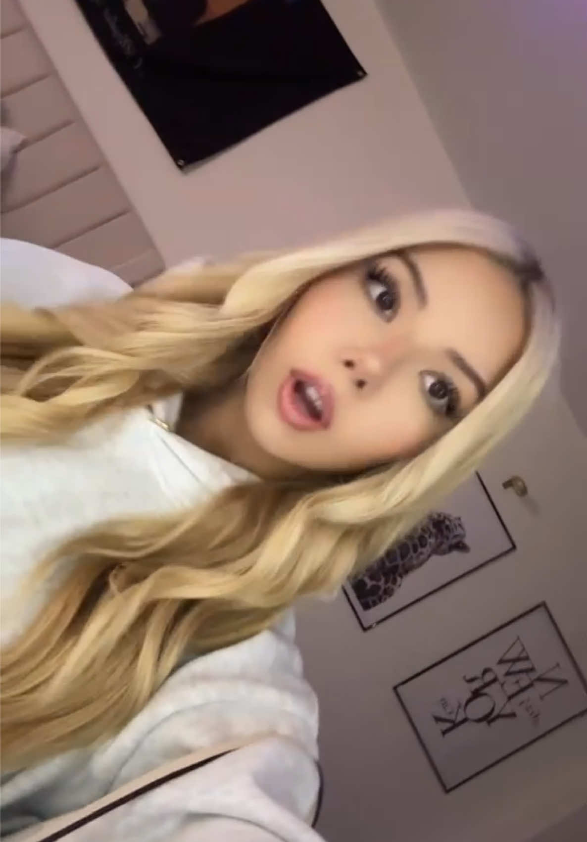 @theyluvsoph.xo