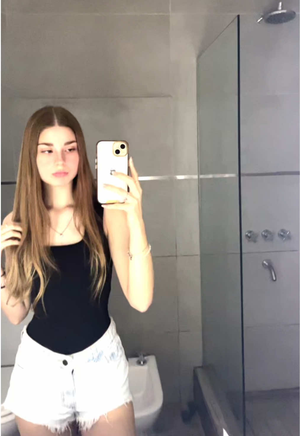 @vicky