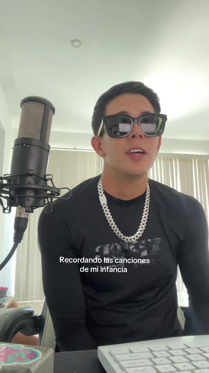 @Alex Logos