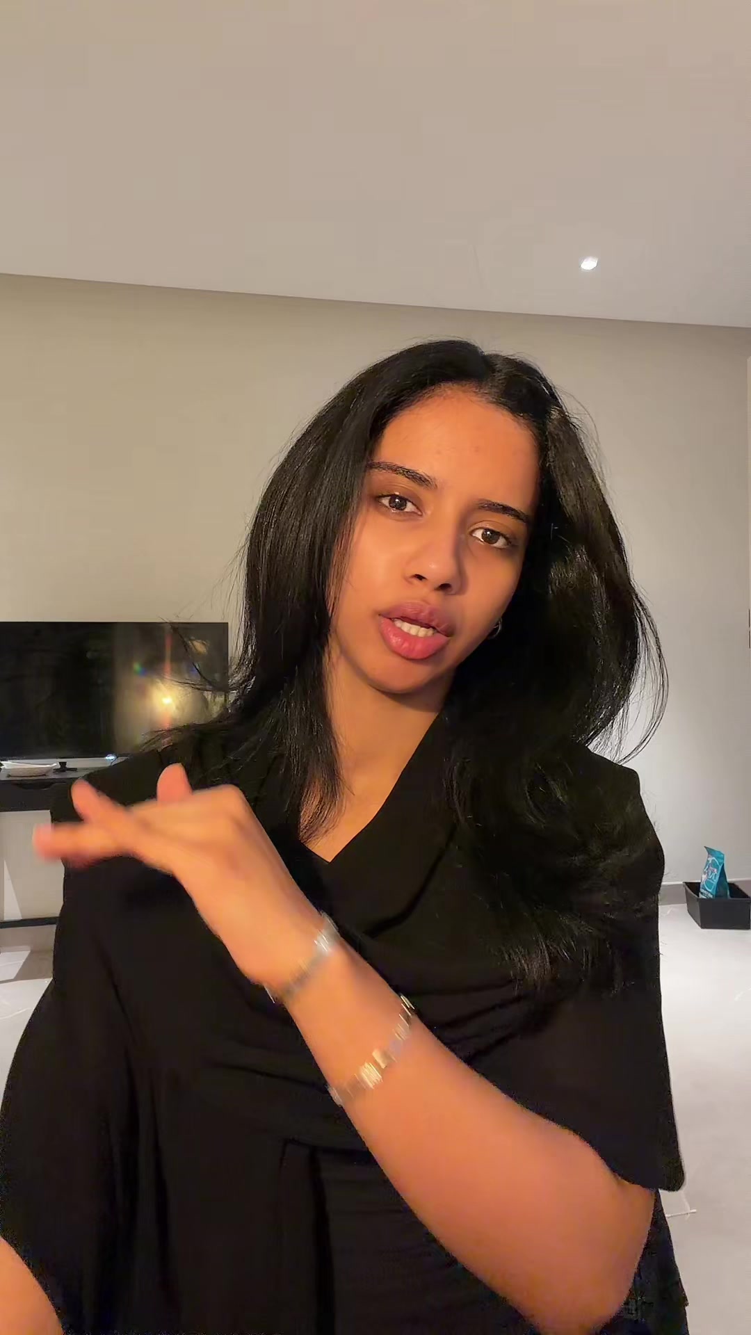 @Mnera